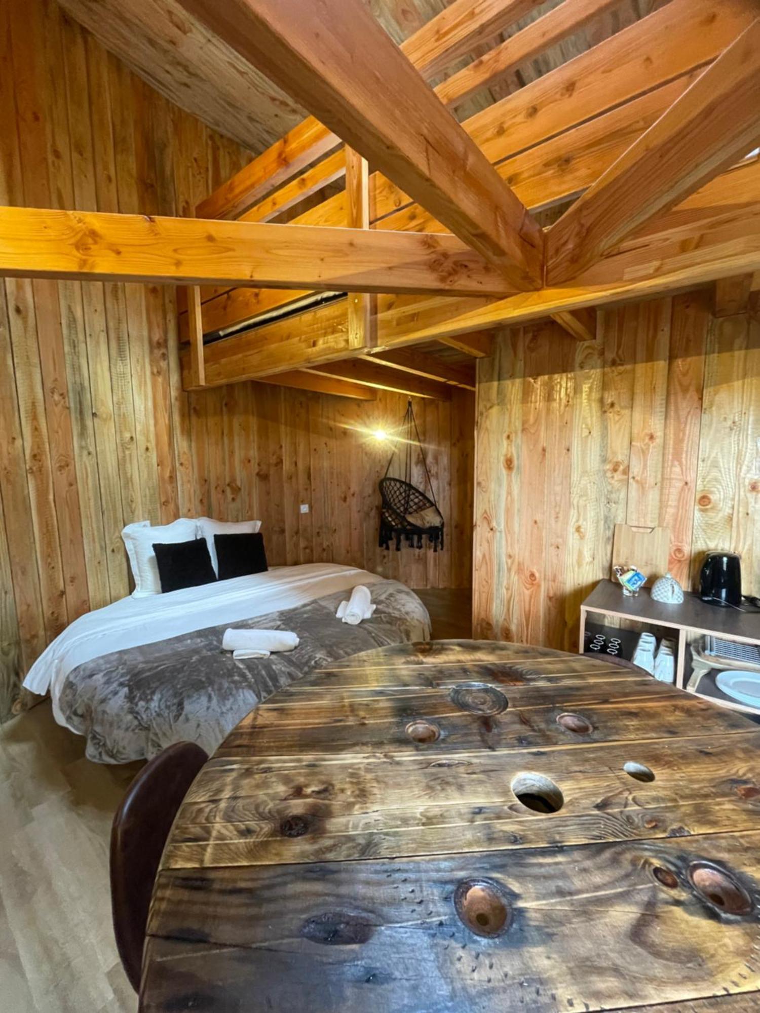 La Tonneau - Les Pieds Dans Le Pre Country house *