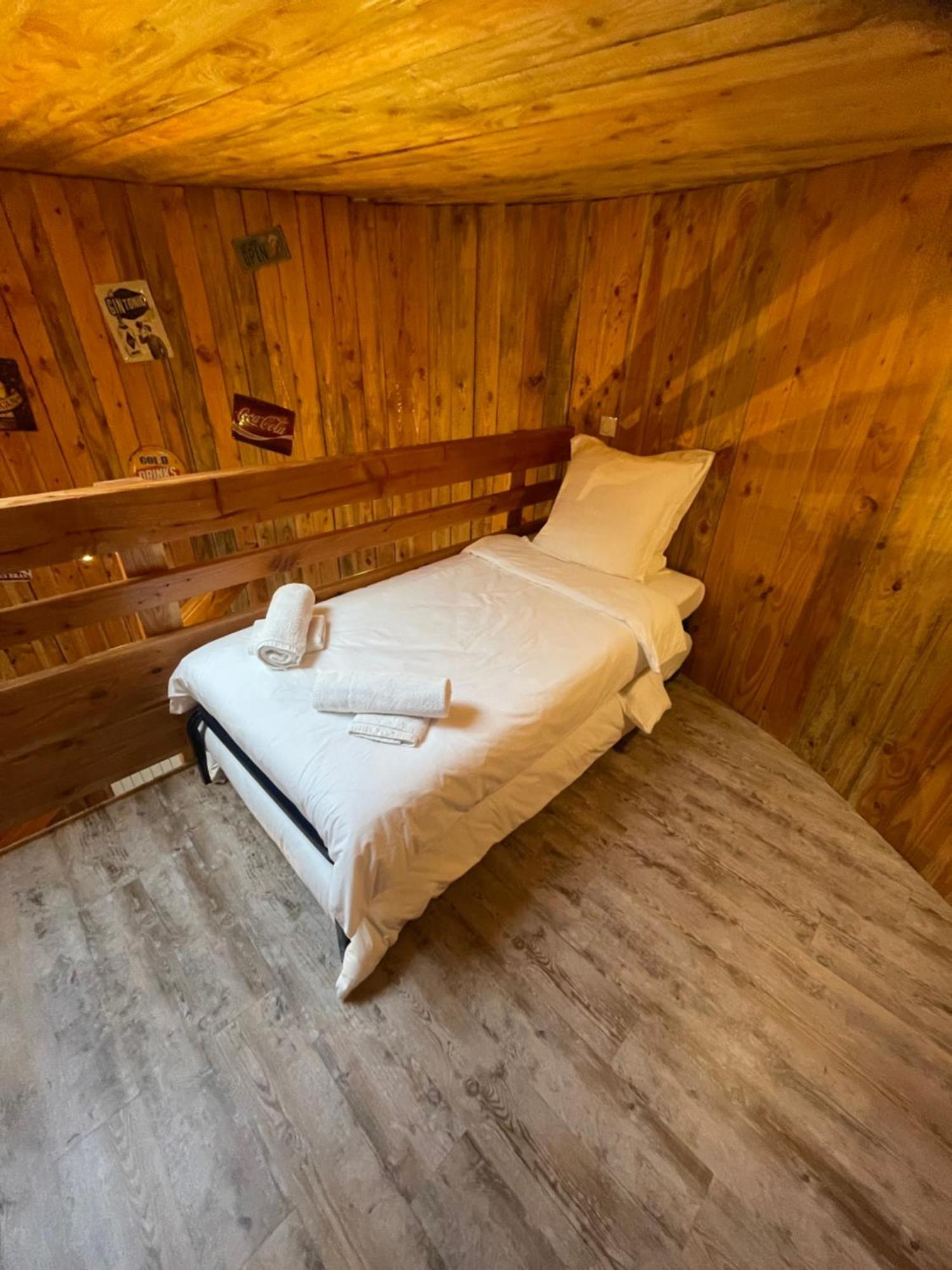La Tonneau - Les Pieds Dans Le Pre Country house *